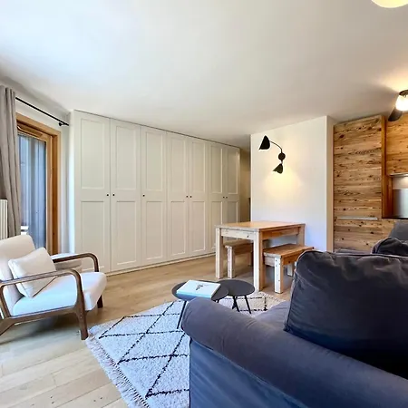 Les Tulipes Blanches Apartment *